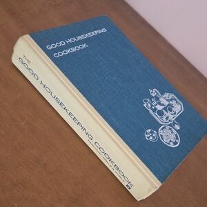 1963 Good Housekeeping Blue &Cream Cookbook by Hearst Corporation